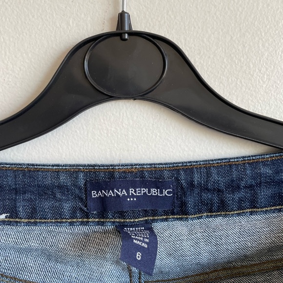 BANANA REPUBLIC CROPPED DENIM JEANS DARK BLUE CUFFED POCKETS ZIPPER CAPRI - Picture 7 of 12